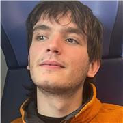 Appassionato umanista offre  viaggi  di sapere (dal mondo del cinema a quello della musica)